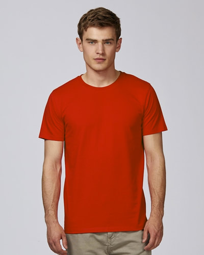 punainen t-paita ekopuuvilla