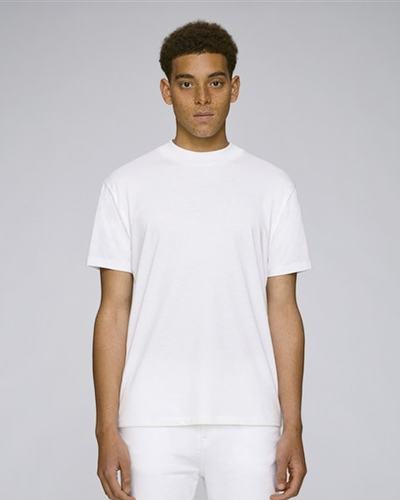 valkoinen t-paita